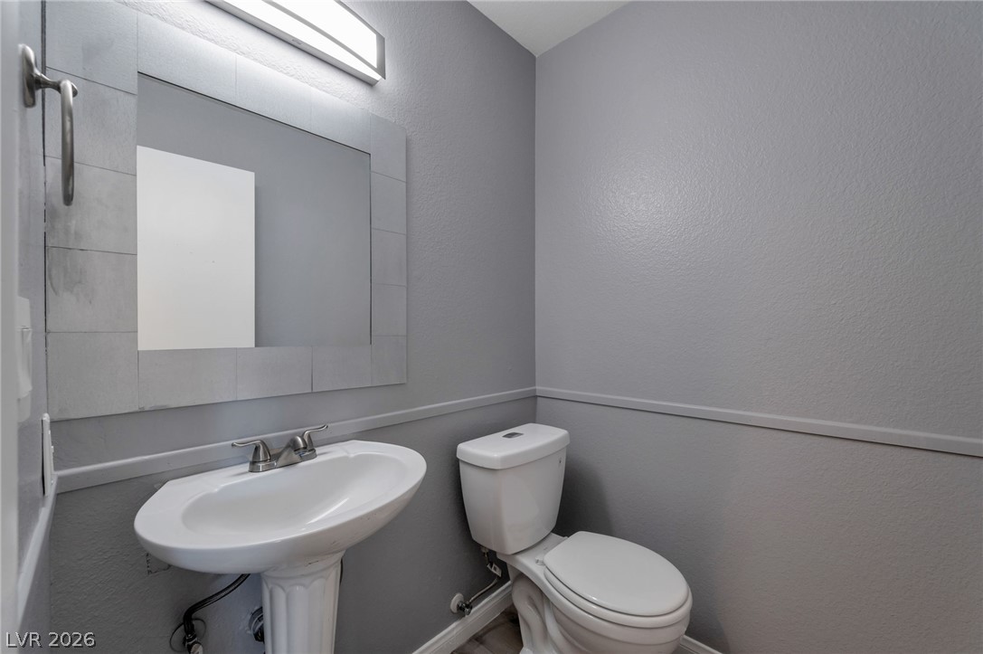 3825 Summer Breeze Circle Property Photo 10
