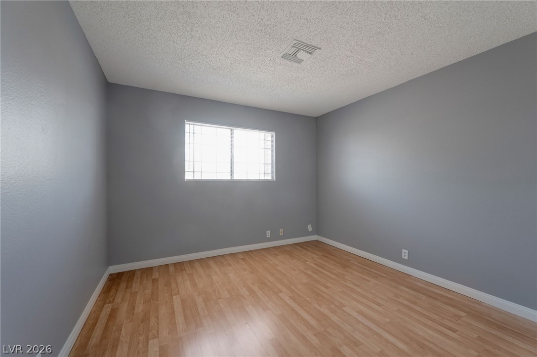 3825 Summer Breeze Circle Property Photo 12
