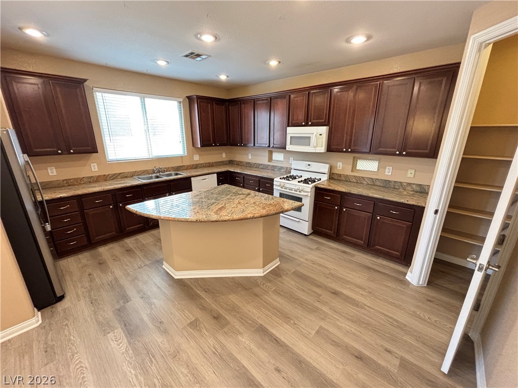 10741 Cather Avenue Property Photo 12