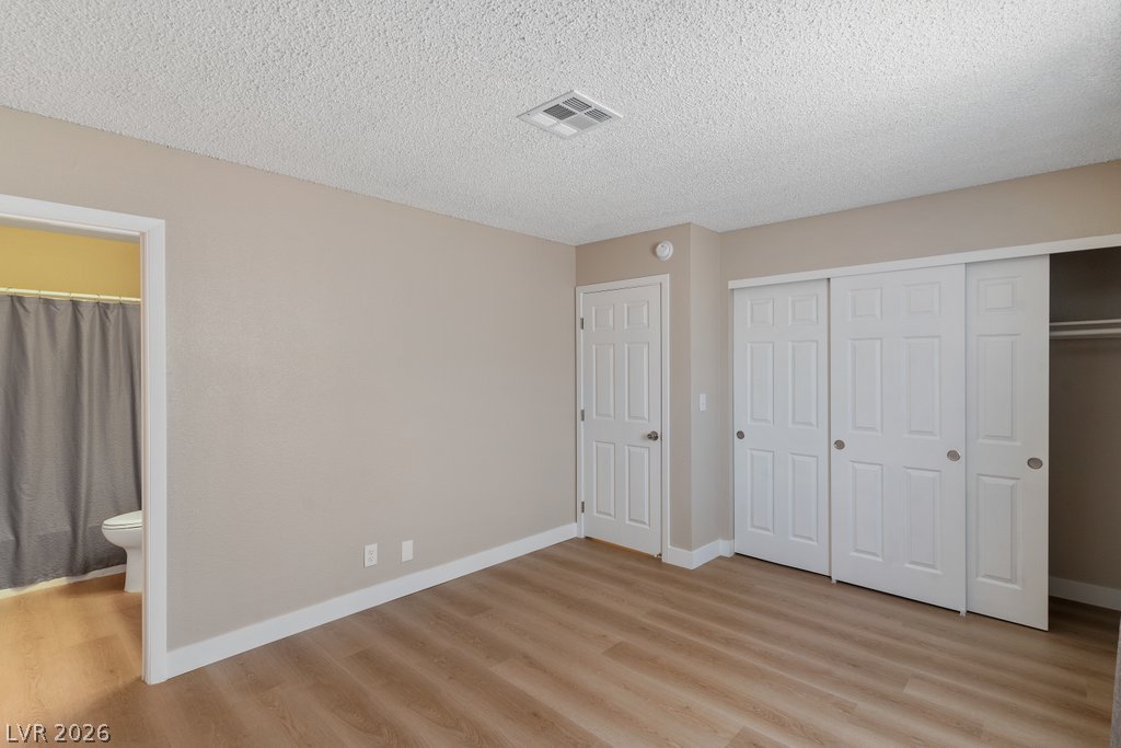 4851 East Craig Road Property Photo 12