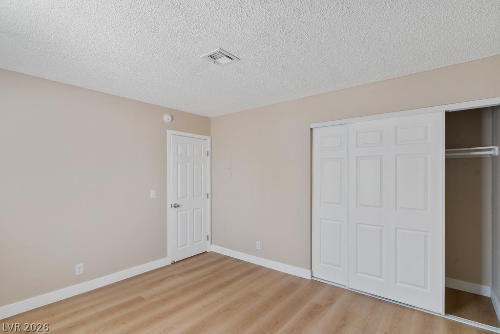 4851 East Craig Road Property Photo 15