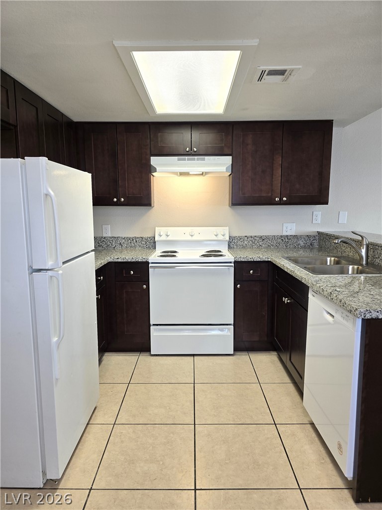 4851 East Craig Road Property Photo 32