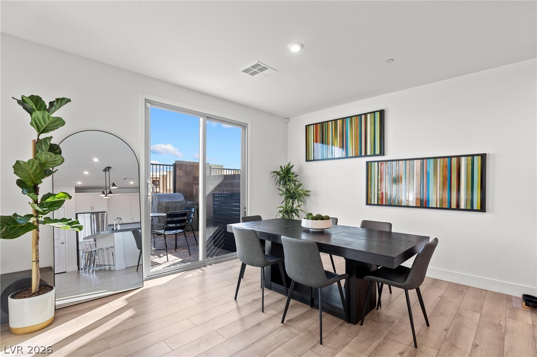 692 Echelon Street Property Photo 6