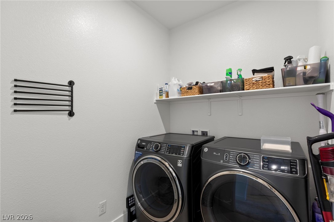 692 Echelon Street Property Photo 22