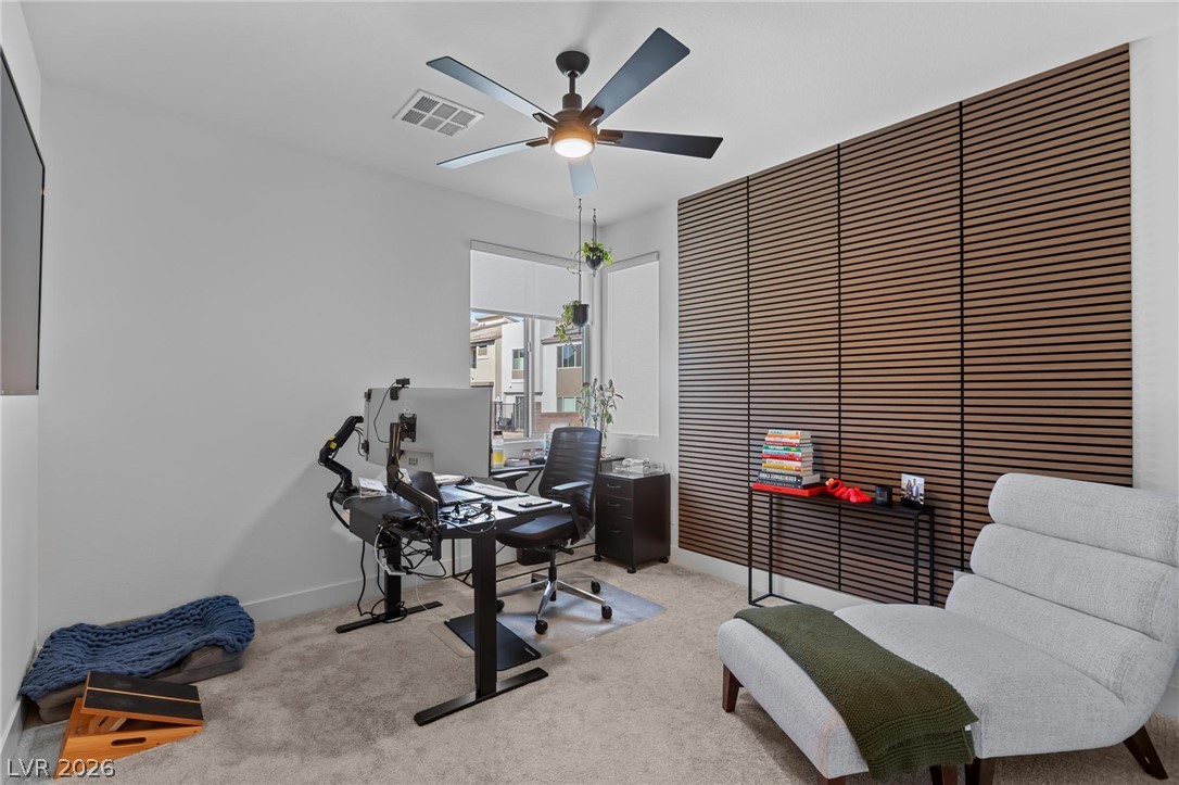 692 Echelon Street Property Photo 25