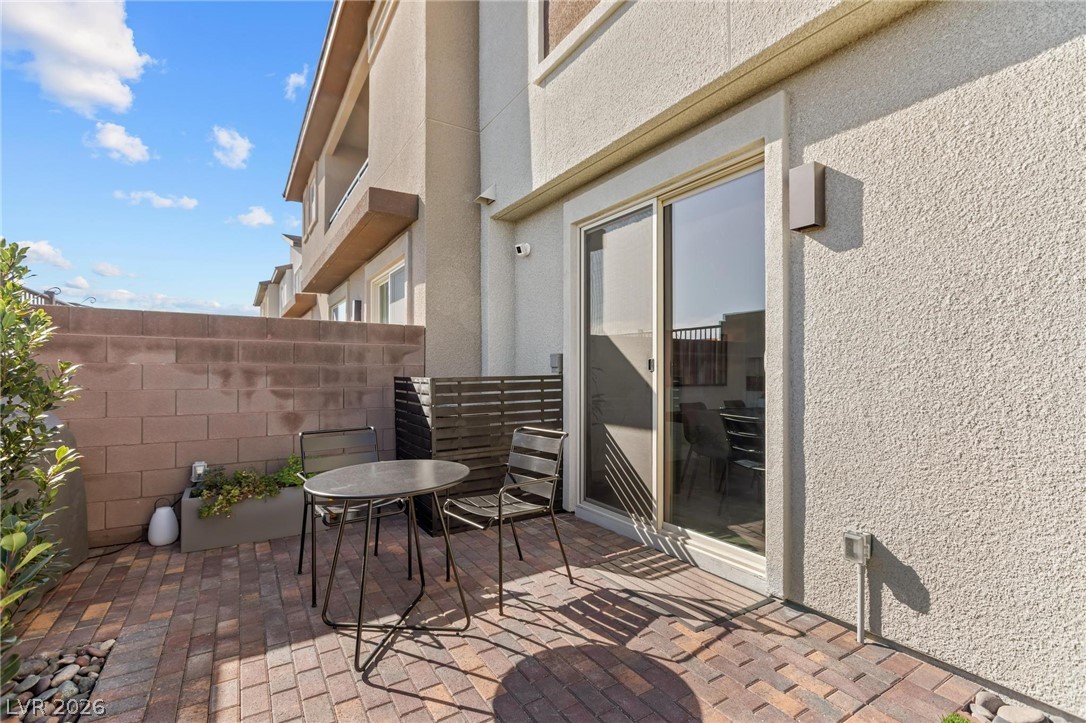 692 Echelon Street Property Photo 29