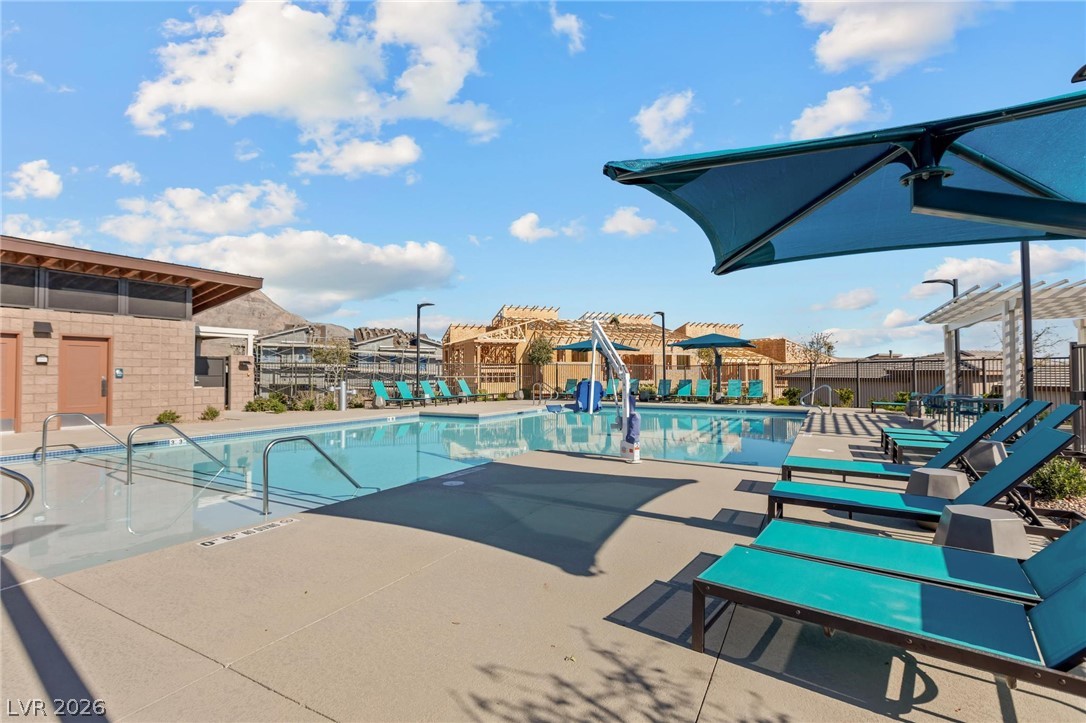 692 Echelon Street Property Photo 31