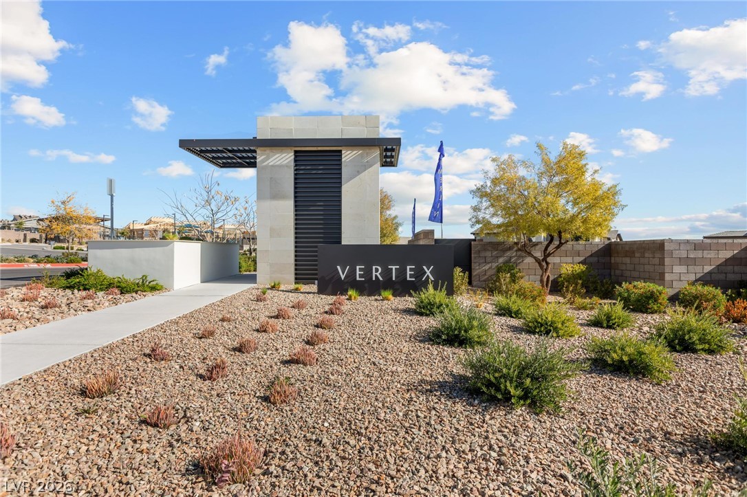 692 Echelon Street Property Photo 32