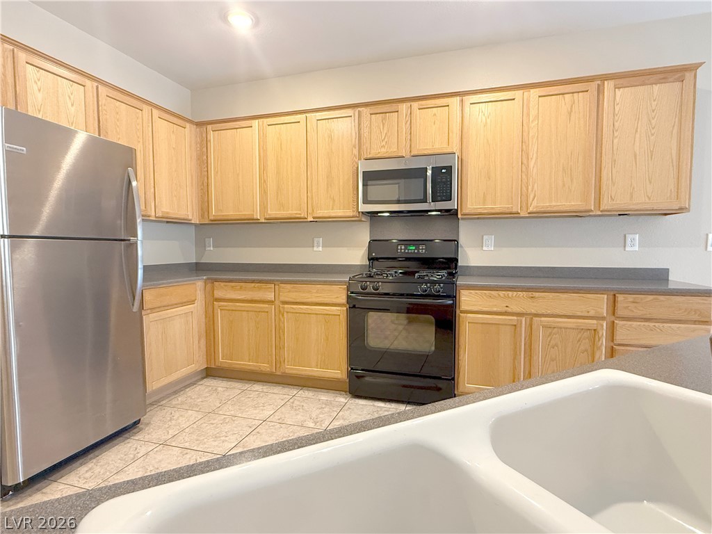 2123 Pepperell Avenue Property Photo 6