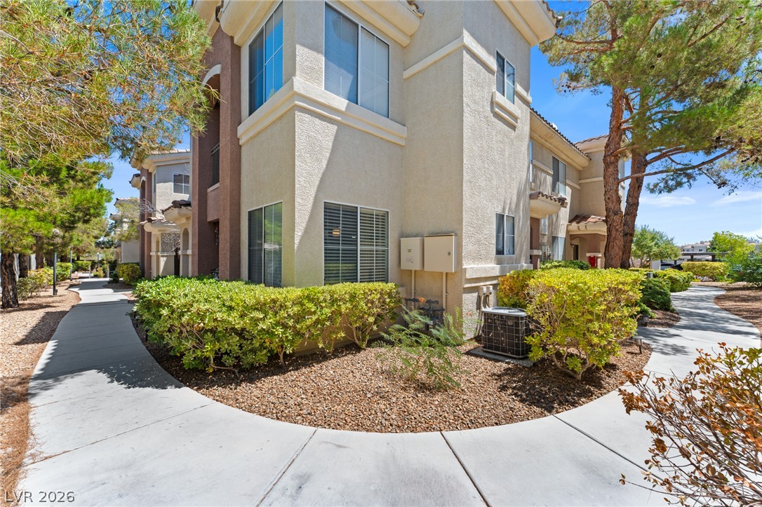 9050 West Warm Springs Road 1099 Property Photo 23