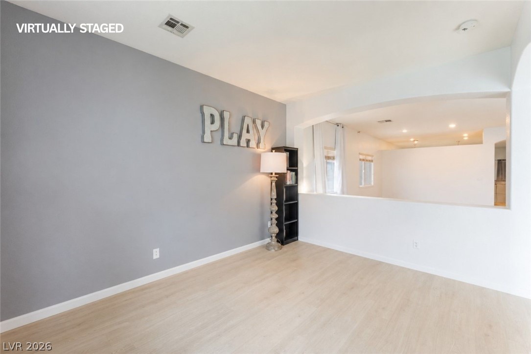 5949 Pavilion Lakes Avenue Property Photo 3