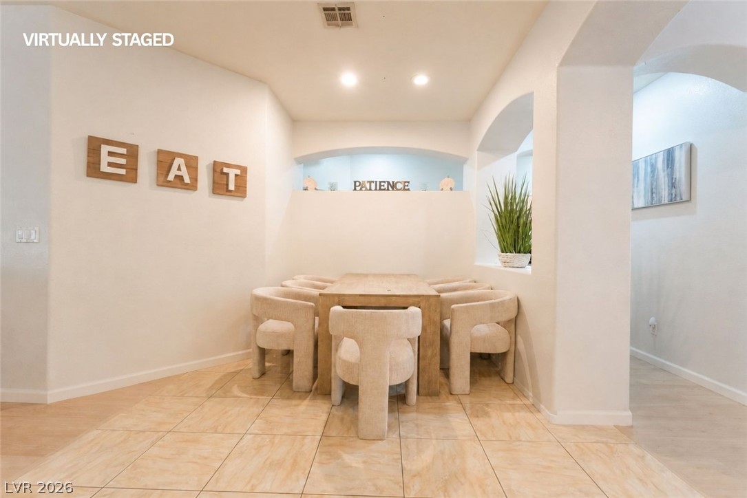 5949 Pavilion Lakes Avenue Property Photo 9