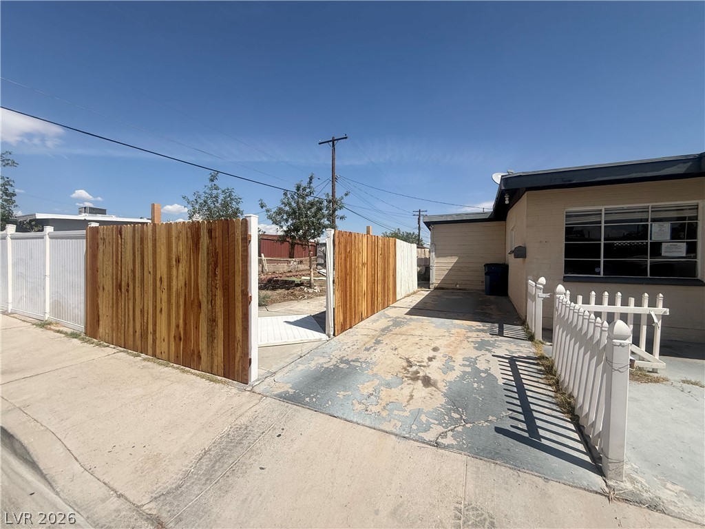4922 Nebraska Avenue Property Photo 2