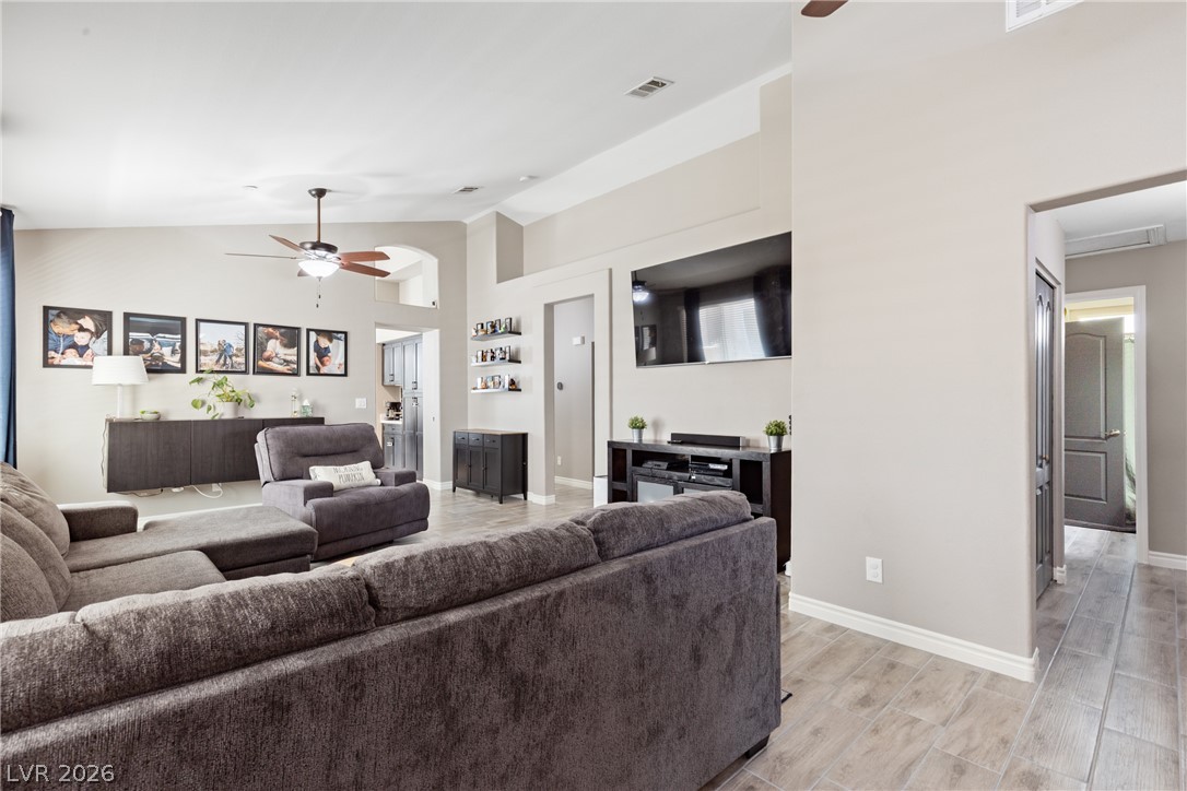 1715 Talon Avenue Property Photo 8