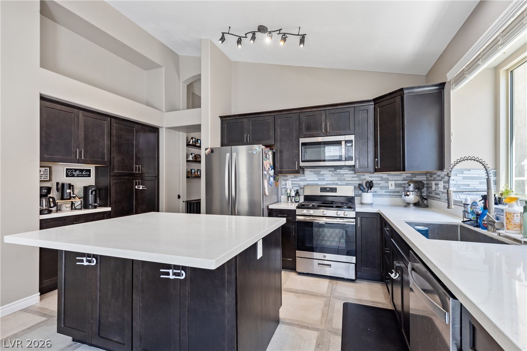 1715 Talon Avenue Property Photo 11