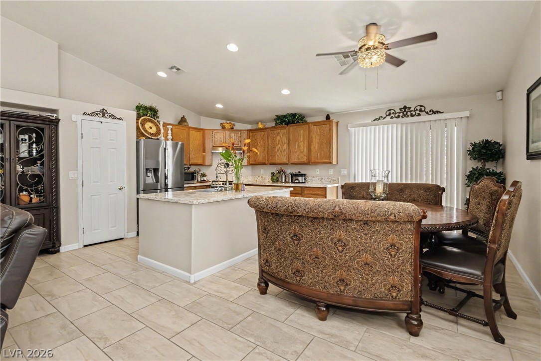 717 Bright Lights Avenue Property Photo 7
