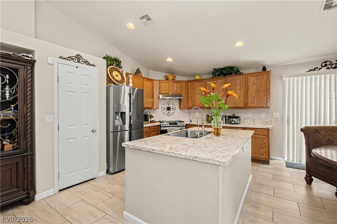 717 Bright Lights Avenue Property Photo 8
