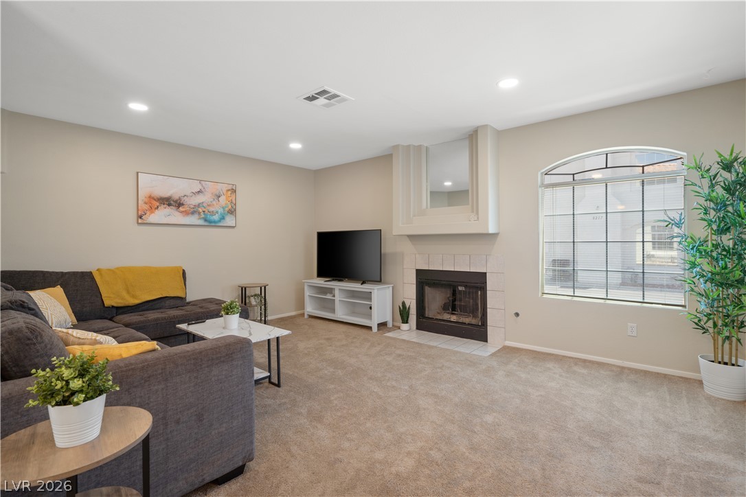 8216 Diamond Star Court Property Photo 7