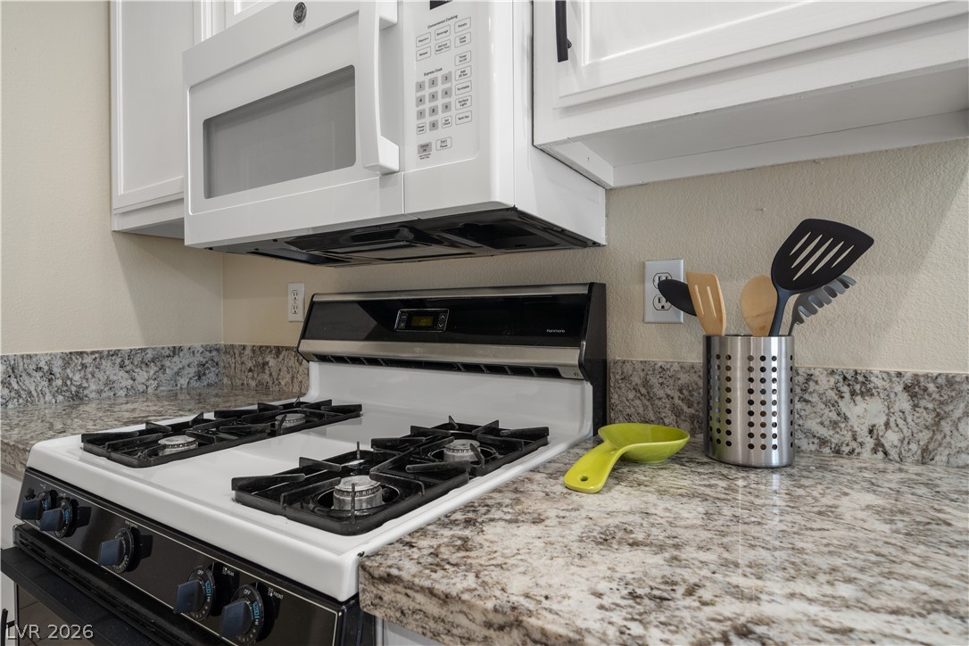 8216 Diamond Star Court Property Photo 15