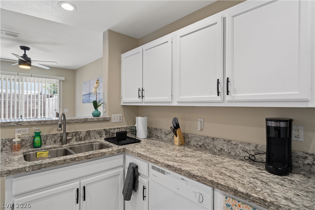 8216 Diamond Star Court Property Photo 16