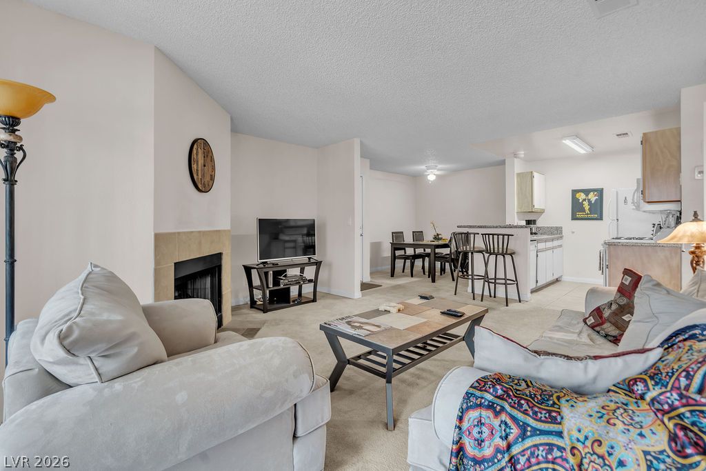2200 South Fort Apache Road 1192 Property Photo 6