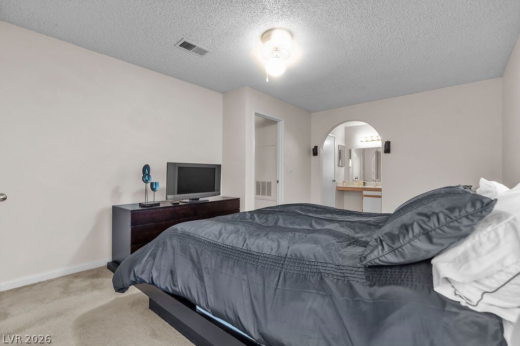 2200 South Fort Apache Road 1192 Property Photo 12