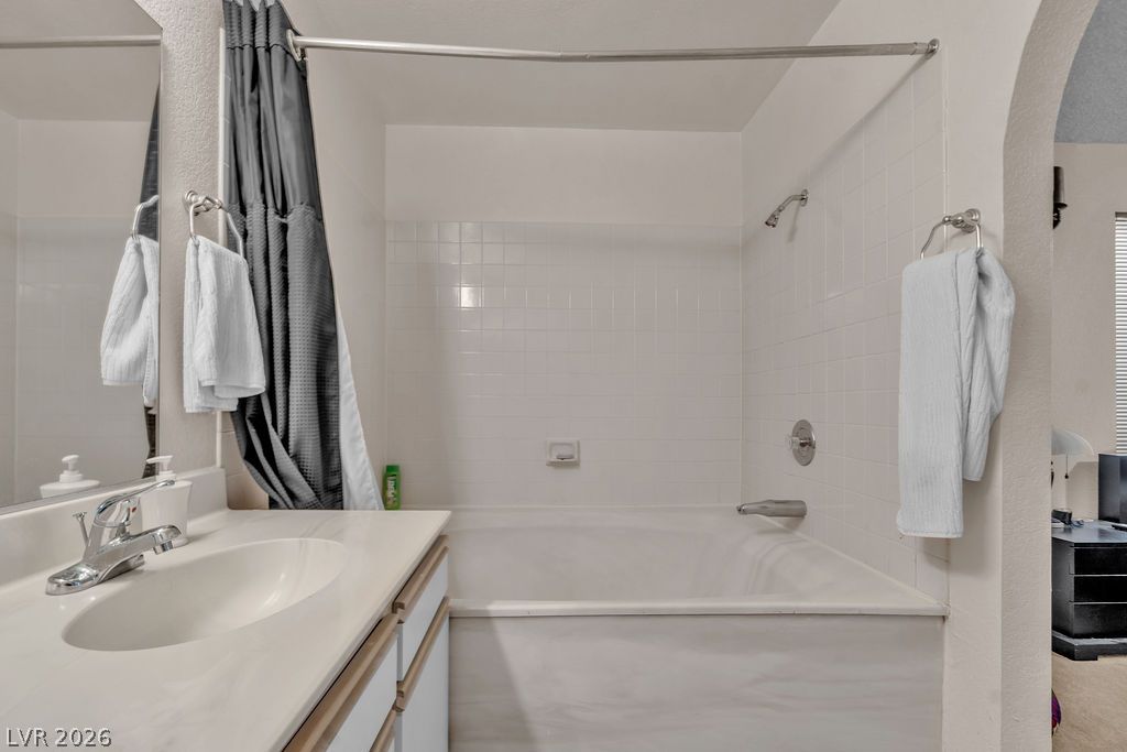 2200 South Fort Apache Road 1192 Property Photo 14