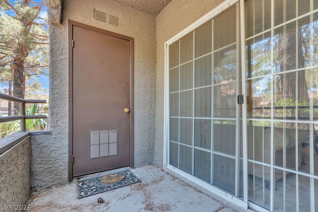 2200 South Fort Apache Road 1192 Property Photo 17