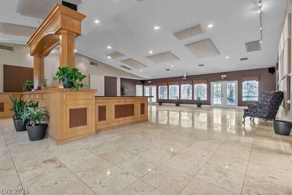 2200 South Fort Apache Road 1192 Property Photo 20
