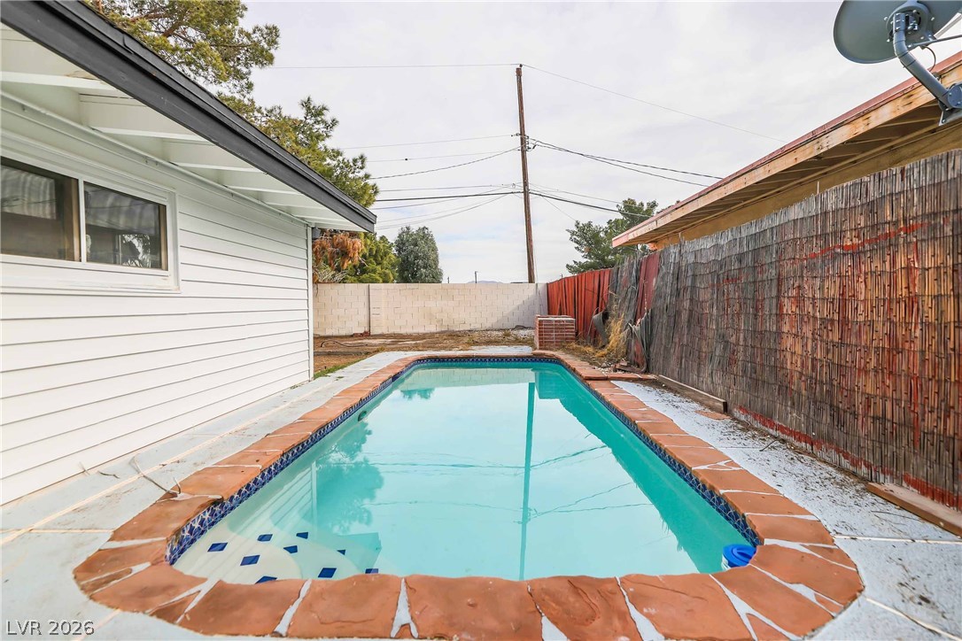 612 Bruce Street Property Photo 5