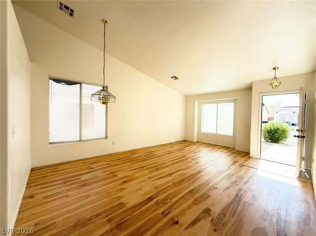 2732 Echo Springs Street Property Photo 5