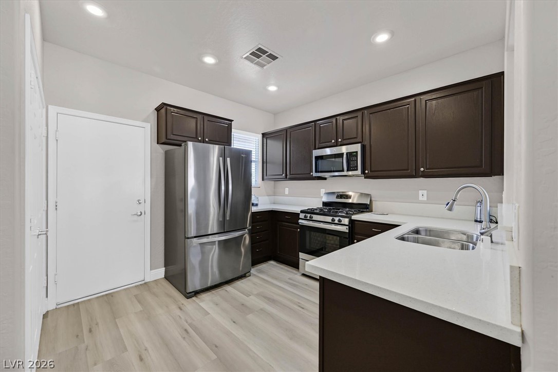 2474 Evening Twilight Avenue Property Photo 9