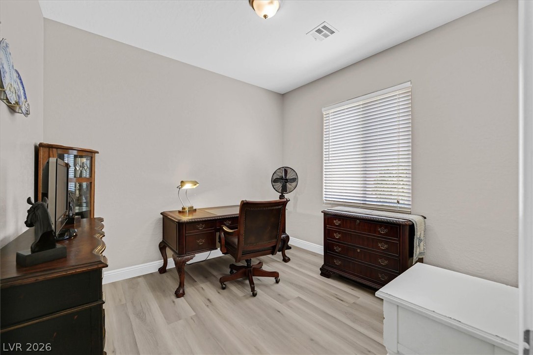 2474 Evening Twilight Avenue Property Photo 23
