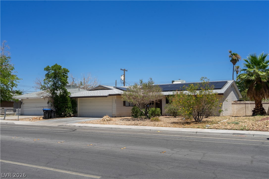 2004 West Mesquite Avenue Property Photo 9