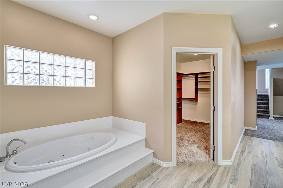 9180 Worsley Park Place Property Photo 44