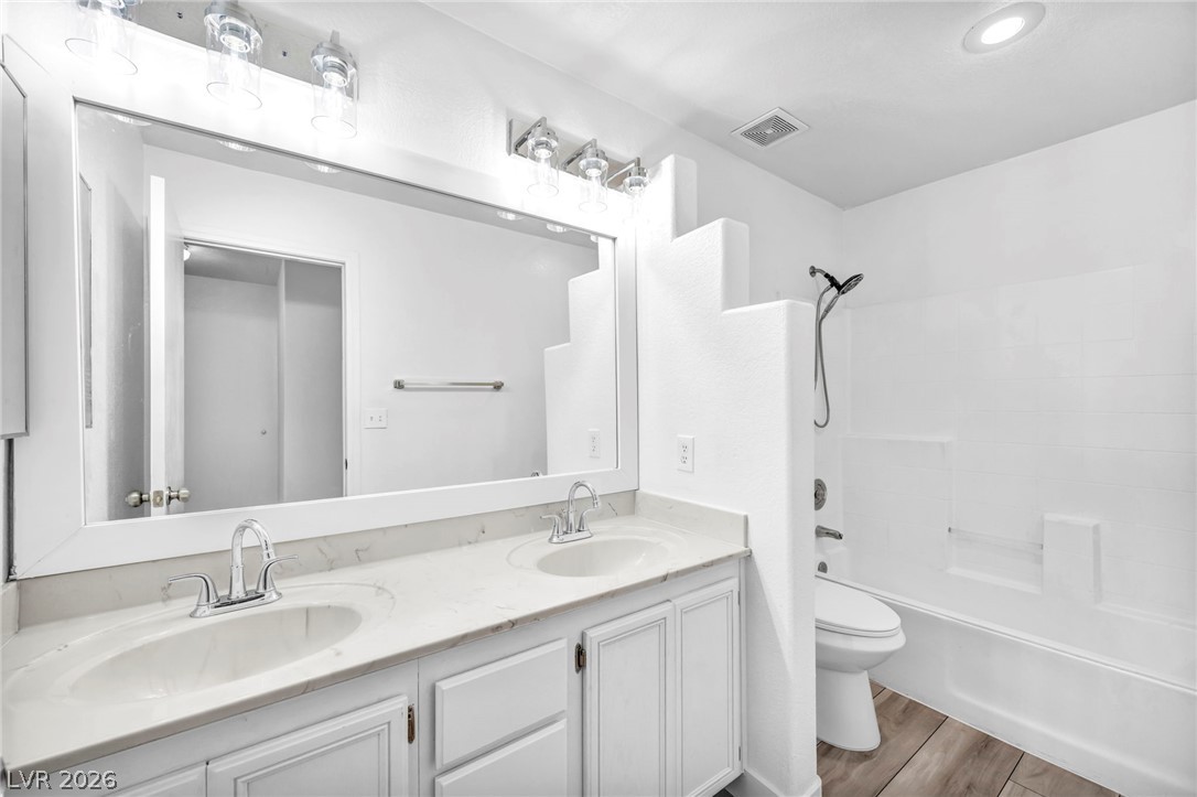 129 Honey Locust Drive Property Photo 16
