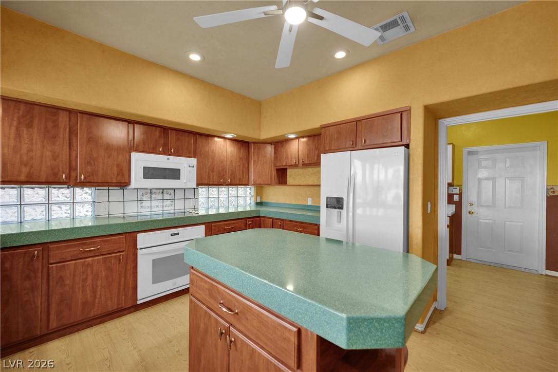 1020 Geranium Drive Property Photo 13