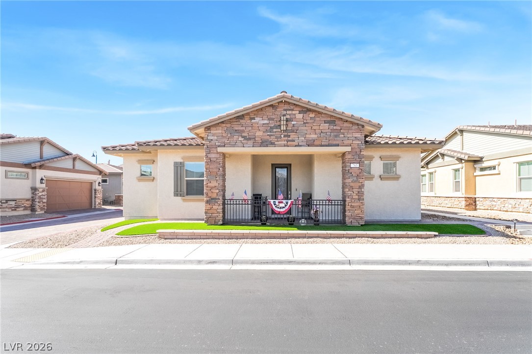 783 Charming Holly Street Property Photo 1