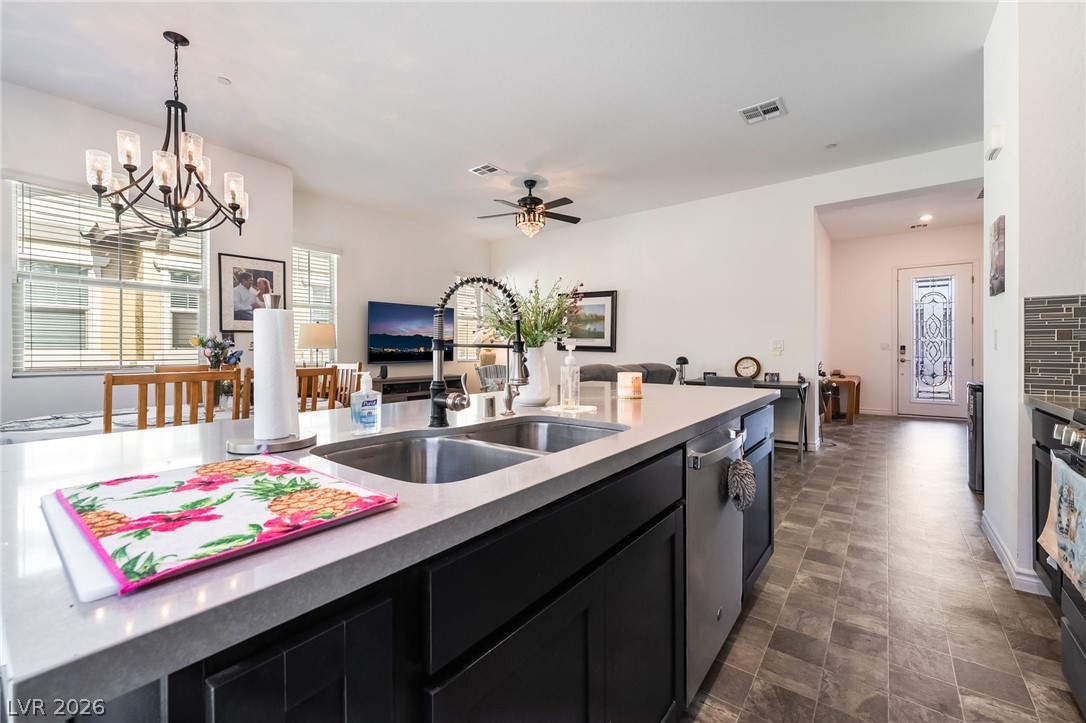 783 Charming Holly Street Property Photo 13