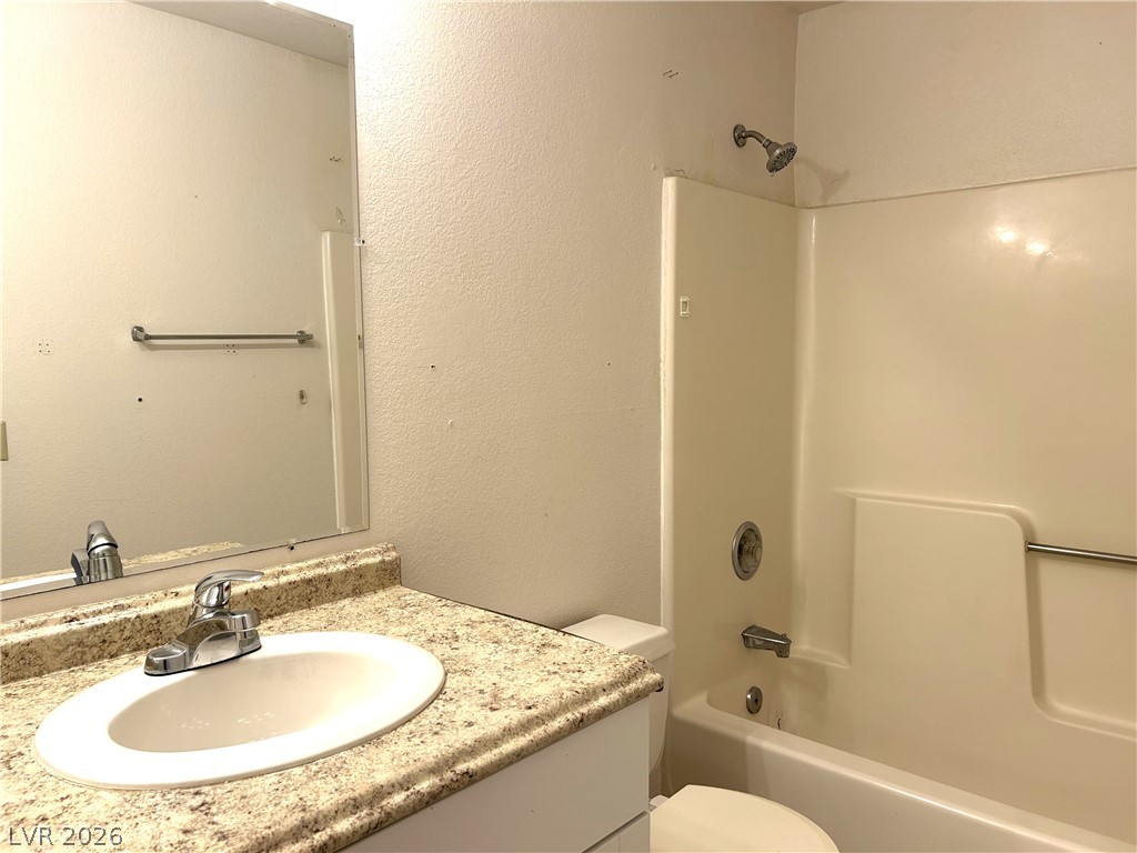 2032 Mesquite Lane 101 Property Photo 11