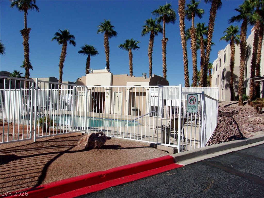 2032 Mesquite Lane 101 Property Photo 15