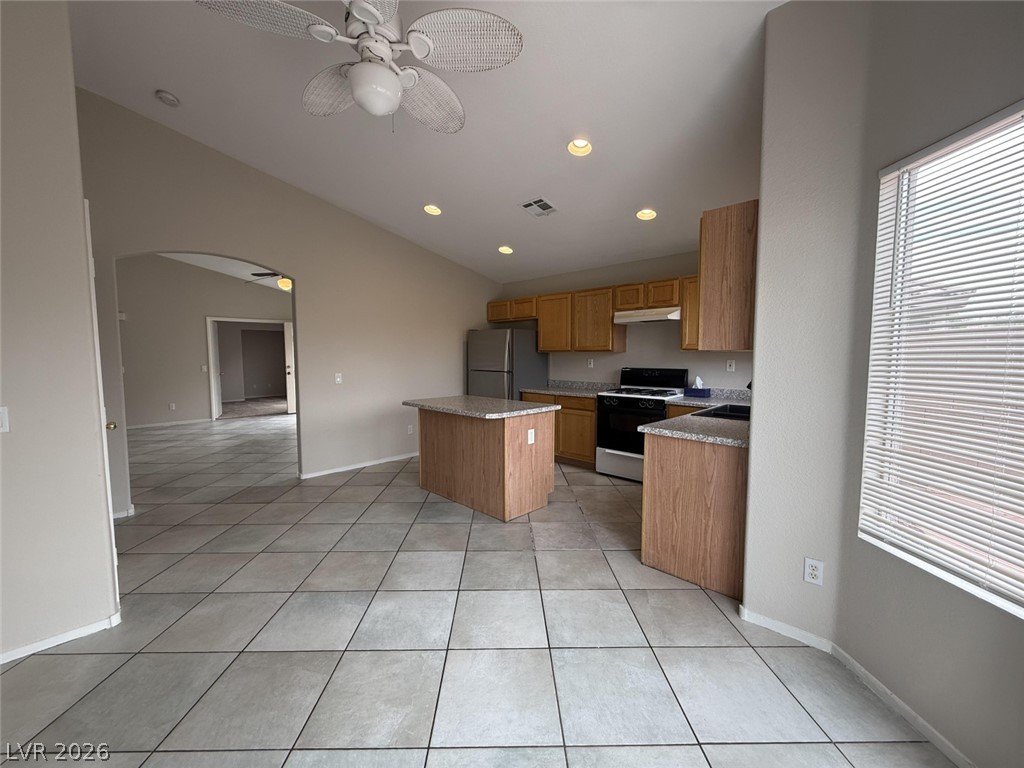 4892 Perrone Avenue Property Photo 6