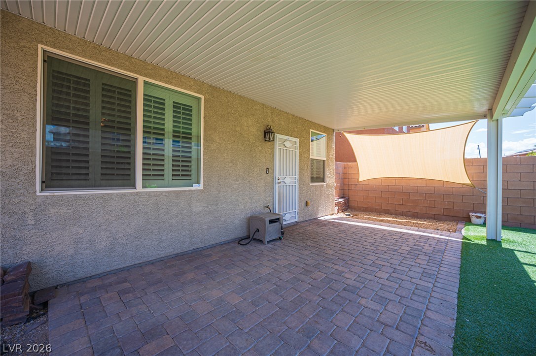 1069 Water Cove Street Property Photo 10