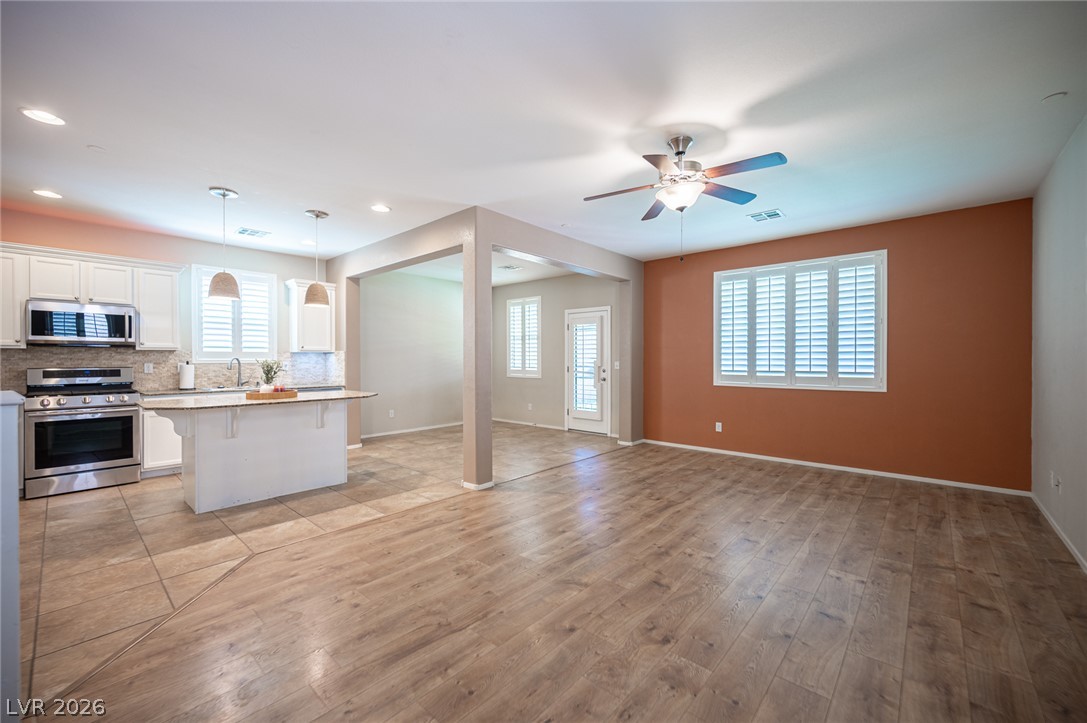 1069 Water Cove Street Property Photo 15