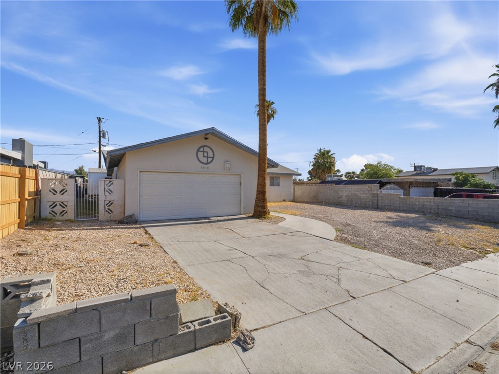 1810 Renada Circle Property Photo 1