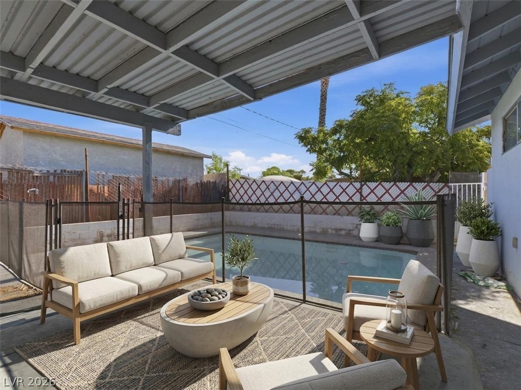 1810 Renada Circle Property Photo 8