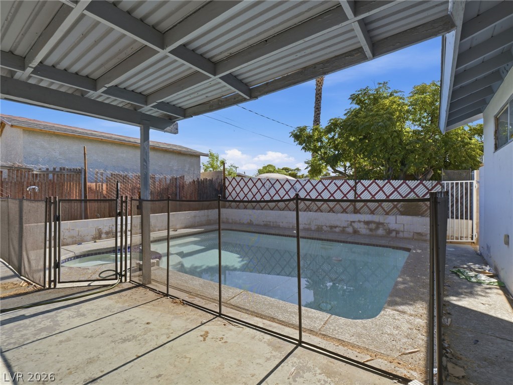 1810 Renada Circle Property Photo 25