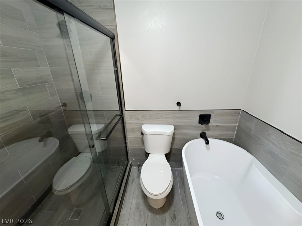 2431 La Casa Drive Property Photo 20