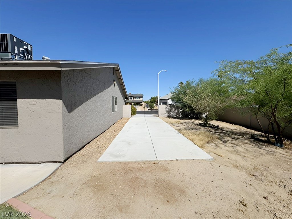 2431 La Casa Drive Property Photo 29