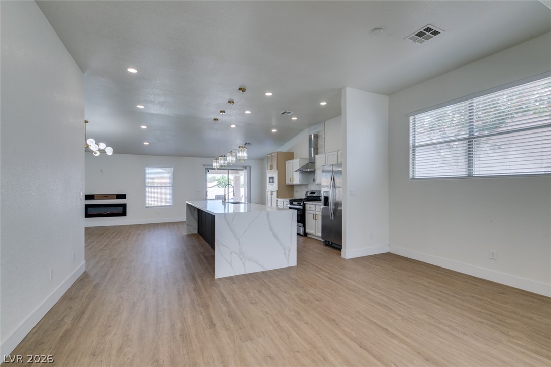 7824 Villa Finestra Drive Property Photo 3